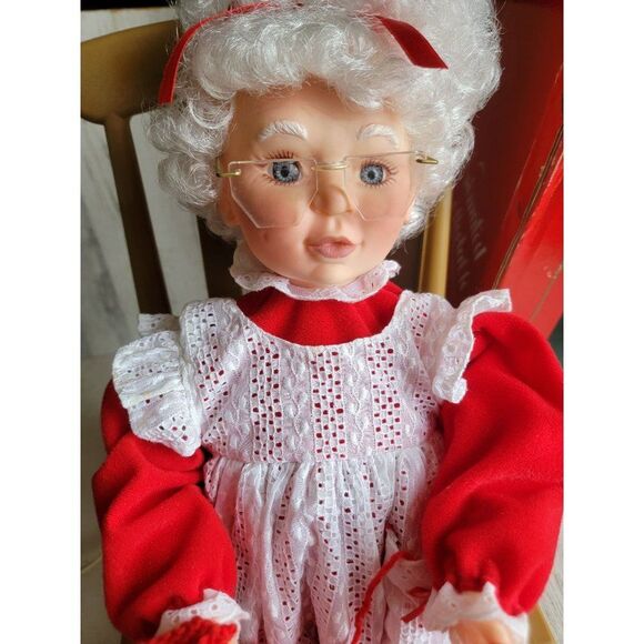 Vintage Santa's best knitting rocking chair Mrs Claus xmas animated decor - Picture 5 of 15